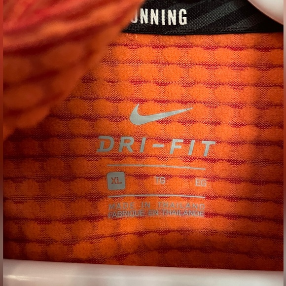 Nike Dri-Fit thermal running high neck long sleeved shirt women’s XL - Picture 2 of 3